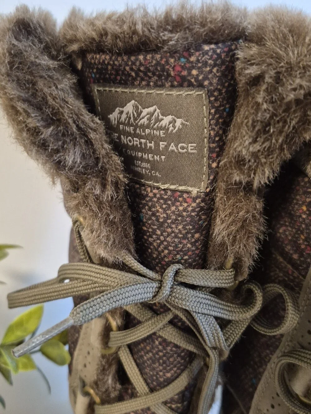 The North Face Shellista Tall Waterproof Snow Boots Brown Faux Fur Size 8.5